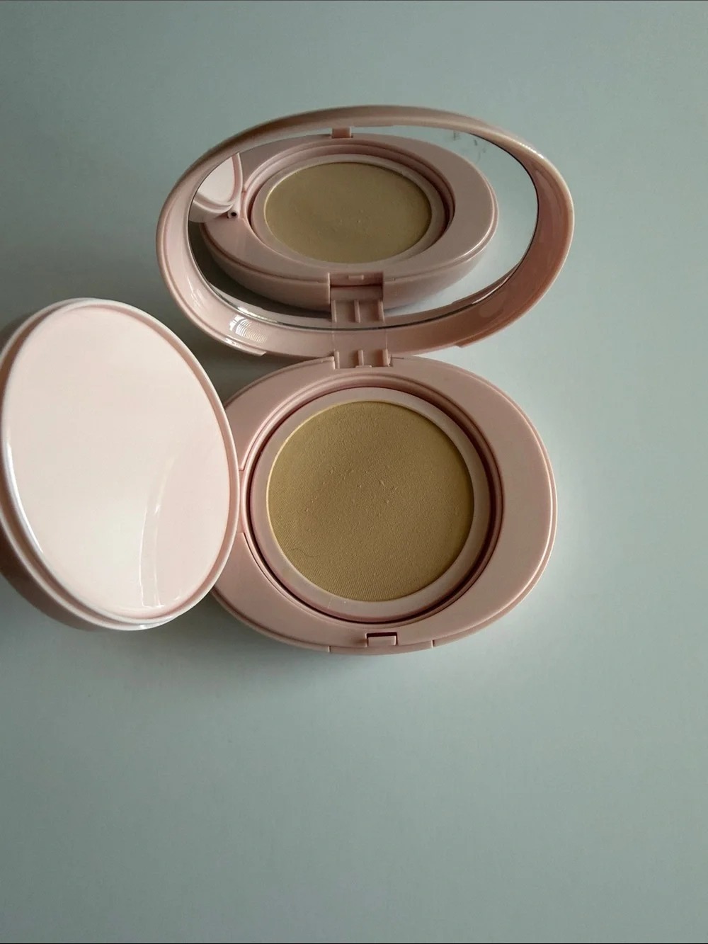 Milktouch All-Day Skin Fit Milky Glow Cushion - Warm Ivory (19W) swatched once